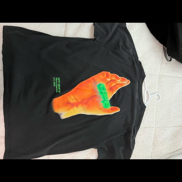 Oversized Off-White Tee 2013 - Picture 2 of 3